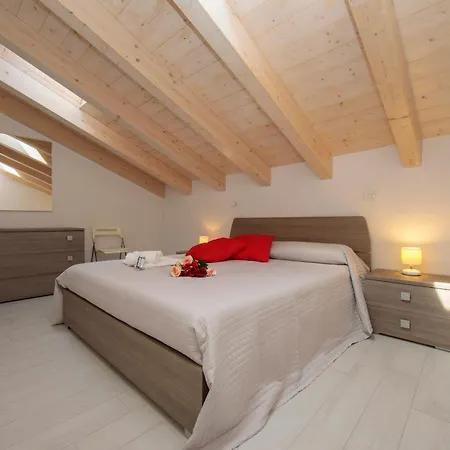 Silver Apartment Angera